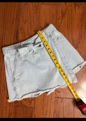 Forever 21 light Denim belted Skort skirt - size Medium. Gently warn & excellent condition. Measurements approximately 13” waste x 15” long. Non smoking home. priced to sell at as is condition. Don’t like my price, make reasonable offer! And thank you for checking my closet. thumbnail 6