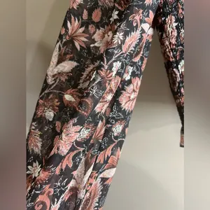 Madewell top lucie floral smocked top small thumbnail 7