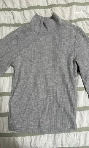 American Eagle Turtleneck Long Sleeve thumbnail 1