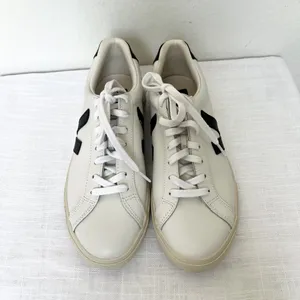 Veja Esplar Sneakers in Black & White thumbnail 4