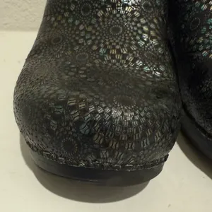 Dansko Professional Medallion Metallic Sunburst Clog Black Multi EU 40 / US 10 thumbnail 4