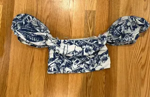 Abercrombie Top Floral Puff Sleeve Crop thumbnail 1