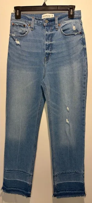 Abercrombie & Fitch Curve Love Ultra High Rise Ankle Straight Distressed 26 LONG thumbnail 1