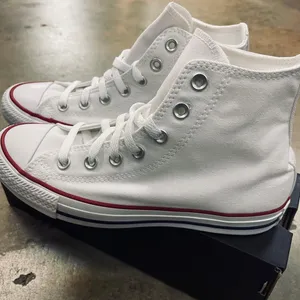 Converse Women's White Trainers thumbnail 5