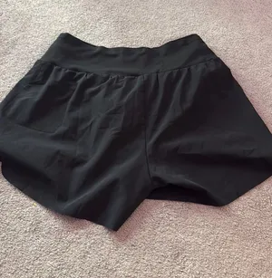 Black Gymshark Shorts thumbnail 1