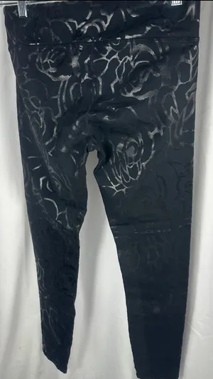 Fabletics Salar SuperHold Leggings Womens Medium Black Floral‎ Activewear thumbnail 1