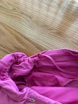 Lululemon Shorts thumbnail 4