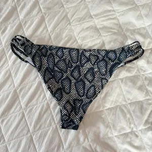 Blue‎ White Womens Snake Print Swimsuit Bikini Bottom Summer Beach Resortwear thumbnail 4