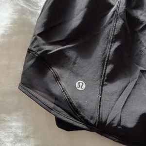 Lululemon Hotty Hot HR Naked Shorts Black 2.5” Size 12 thumbnail 5