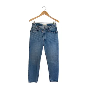 Abercrombie & Fitch The Dad High Rise Crossover Waist Straight Jeans Light Wash thumbnail 2