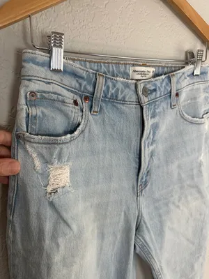 NEW Abercrombie & Fitch High Rise Light Blue Distressed Jeans Size 28 / 6 Curve thumbnail 4