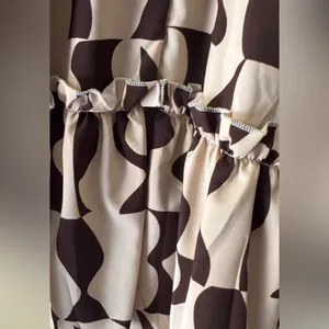 SHEIN Brown and Cream Long Sleeve Dress thumbnail 4
