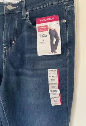 Signature by Levi Strauss NEW Mid-rise Bootcut jean Simply Stretch Women’s sz 6M thumbnail 4