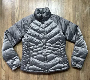Women's The North Face 550 Down Filled Puffer Jacket Medium Ladies Silver thumbnail 1