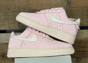 Women’s Air Force 1 retro White Size 8.5 thumbnail 1
