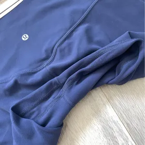 Lululemon Align Leggings 25" graphic pant womens Navy Blue (size 12) athleisure thumbnail 8