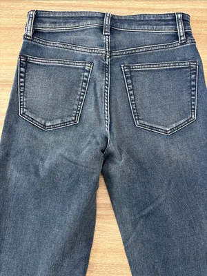 Faherty Classic Straight Leg Jeans Women Size 26 thumbnail 8