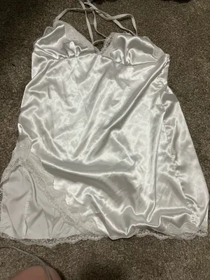White lace silky nightgown Size none thumbnail 1