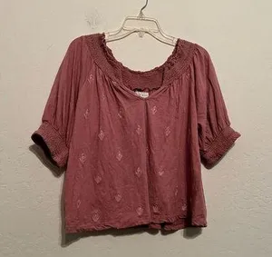Lucky brand, dusty, mauve peasant, crop top blouse, size medium ￼ thumbnail 1