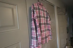 Victoria's Secret plaid flannel pajamas sleep shirt in pink, black and white size small. thumbnail 8