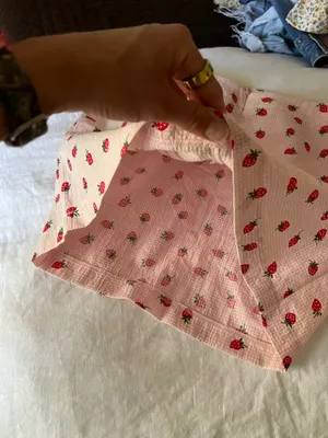 Strawberry pink mini skirt Size M thumbnail 5