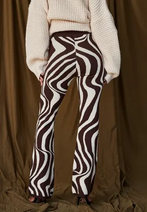 12th Tribe Bailey Rose Chocolate Swirl Sweater Knit Pants thumbnail 5