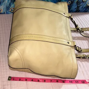 Vintage Coach Pale Yellow Beige Leather Double Handle Shoulder Bag thumbnail 10