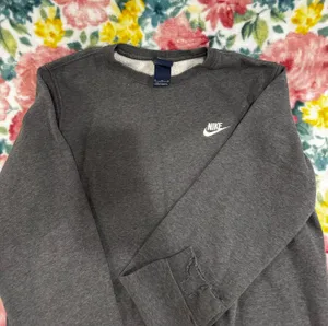 Nike crewneck  thumbnail 1