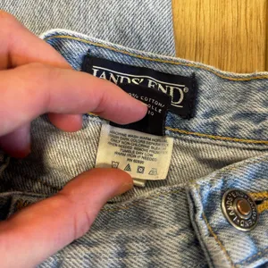 Lands End Vintage High Waisted Mom Jeans Light Wash Made in USA Cotton Size 10 thumbnail 5