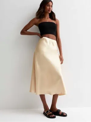 DANAE x NA-KD NWT Side Slit Satin Skirt in Light Beige Midi size‎ 38 Minimalist thumbnail 2
