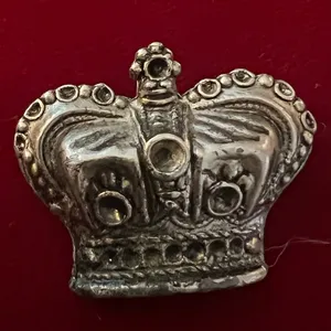 Gold Crown Gold Plated Scarf Clip Vintage 1980s Regal Princess Queen Style thumbnail 1