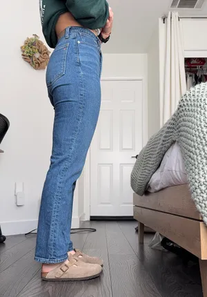 Madewell dark wash curvy perfect straight jeans thumbnail 3