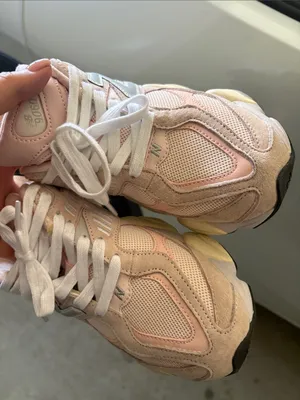New Balance 9060 Pastel Pink & Cream Women's Sneakers thumbnail 2