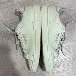 Adidas Light Green Casual Sneakers thumbnail 3