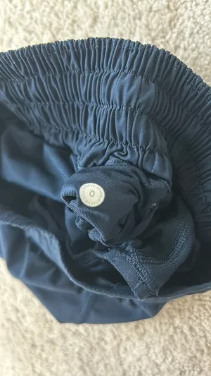 Lululemon Hotty Hot 2.5" thumbnail 3
