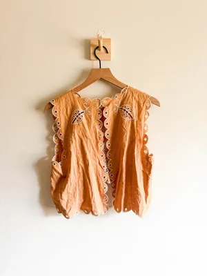 Farm Rio Sand Richilieu Embroidery Sleeveless Crop Top Size M thumbnail 4