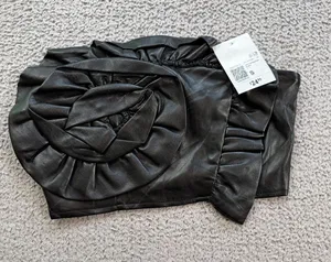 Forever 21 Black Faux Leather Rosette Bustier Corset Top NWT Women’s Small thumbnail 1