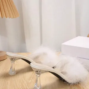 SheIn Elegant White Feathered Women's Heels Size 39 New thumbnail 3
