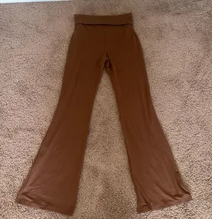 SheIn Brown Flared Leggings thumbnail 2