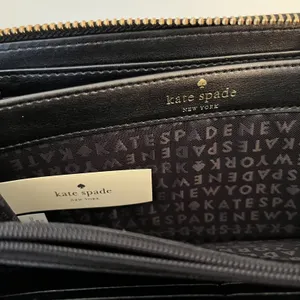 Kate Spade‎ Zip Around Organizer Clutch Wallet Navy and Cream Stripe— Color Flaw thumbnail 6