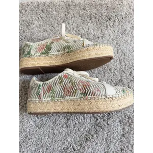 Vince Camuto Floral Perforated Leather Espadrille Platform Sneakers‎ White 7.5 thumbnail 14