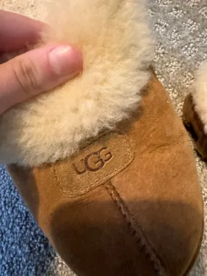 UGG slippers thumbnail 11