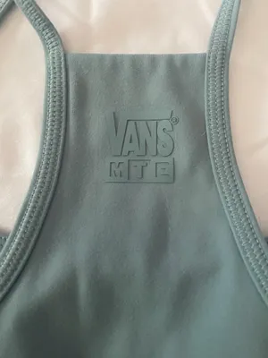 Vans blue/gray MTE Crosspath Strappy Sports Bra-size medium Has padding, excellent condition Bust: armpit to armpit 16-18 inches thumbnail 6