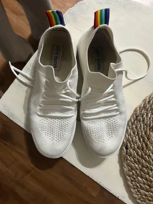 Steve Madden sneakers thumbnail 2