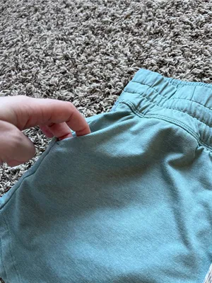 Vuori Halo Performance Shorts thumbnail 3