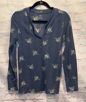 Aerie heart eyes waffle Henley Floral Blue Long Sleeve shirt blue medium M thumbnail 1