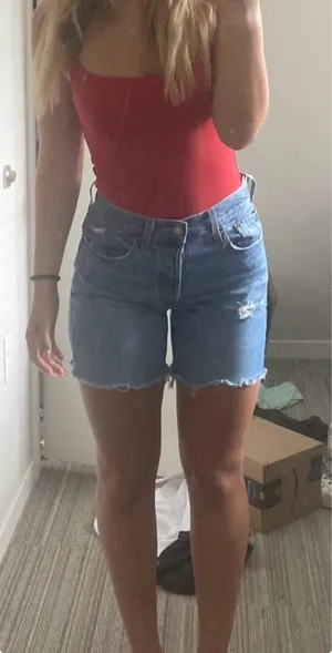 Levi’s Mid-Rise Shorts 501 thumbnail 4