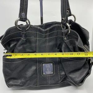 Tignanello Black Leather Shoulder Bag thumbnail 3