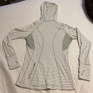 Lululemon Back on Track Pullover thumbnail 4