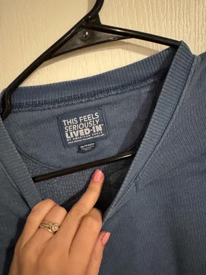 American Eagle Lived In Sweatshirt thumbnail 2